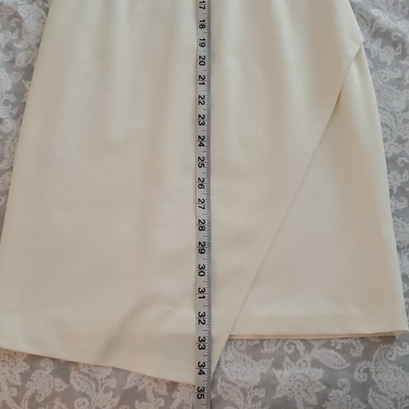 Dress - Picture 6 of 10